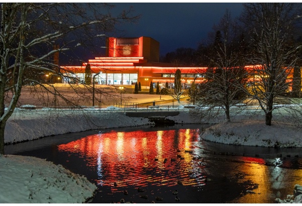 Teatteripaketti Peetrimõisa Villassa