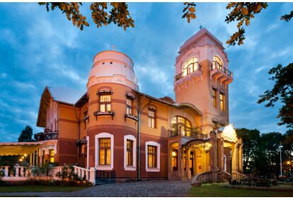 Villa Ammende romanttinen majoitus kahdelle kello viiden teellä Pärnussa